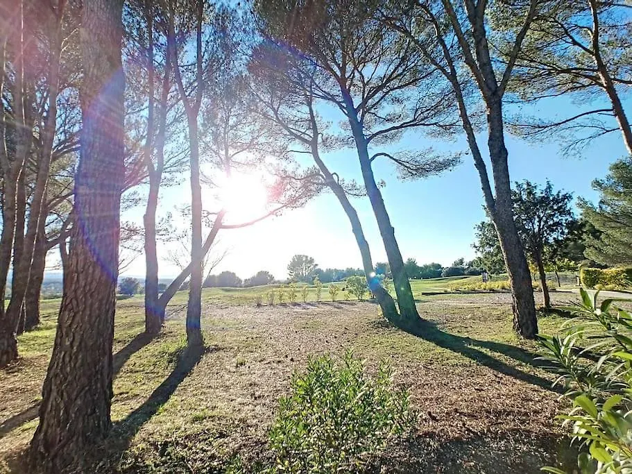 Escale Detente - Residence 4* Au Sein D'Un Golf Saumane-de-Vaucluse 0*,  Frankrike